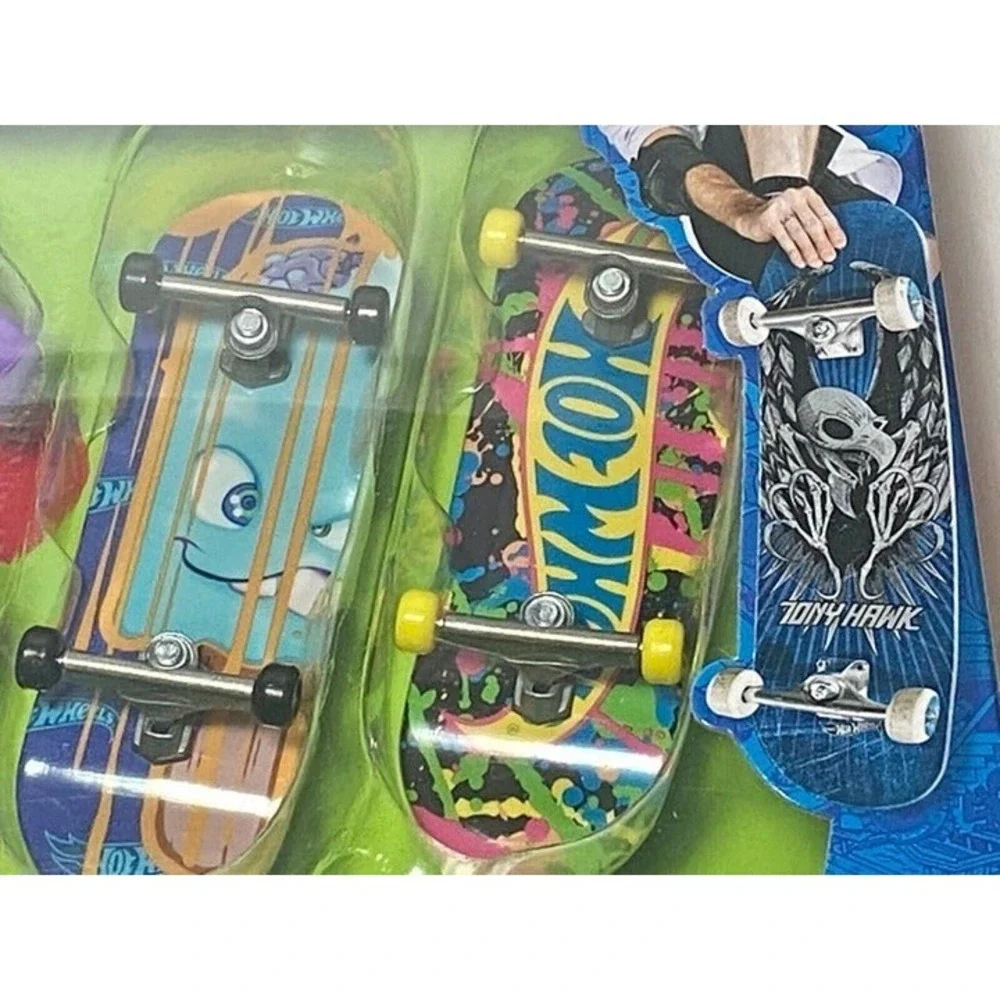 Hot Wheels Tony Hawk‎ Tricked Out Skate Pack Exclusive Boards + Shoes NIP 2022